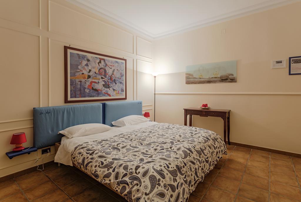 Bed and Breakfast La Nuit Бари Номер фото